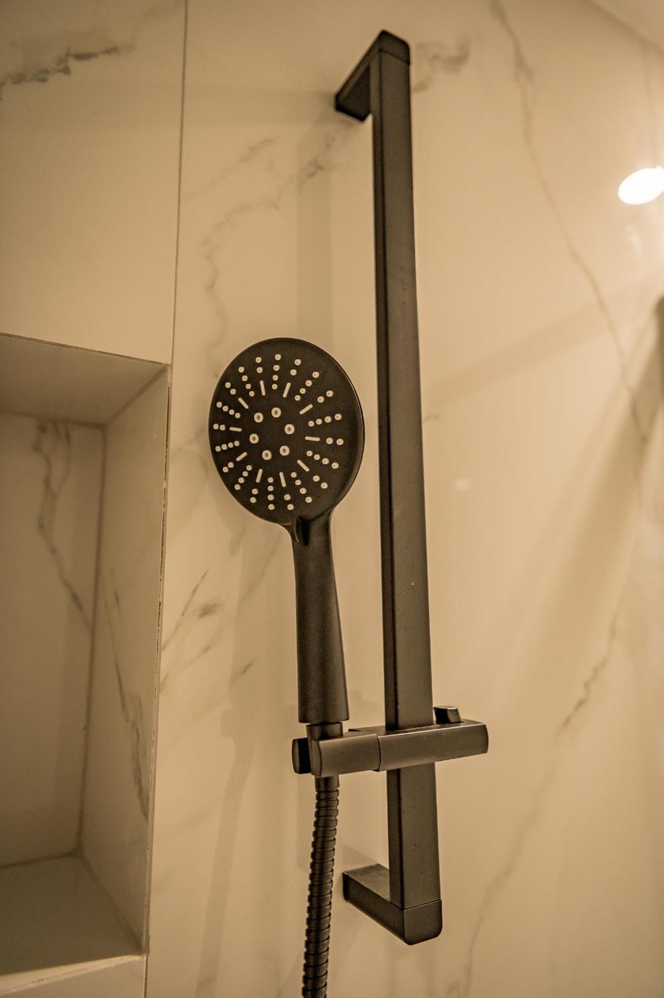 סלוניקי Urban Luxury Suites מראה חיצוני תמונה